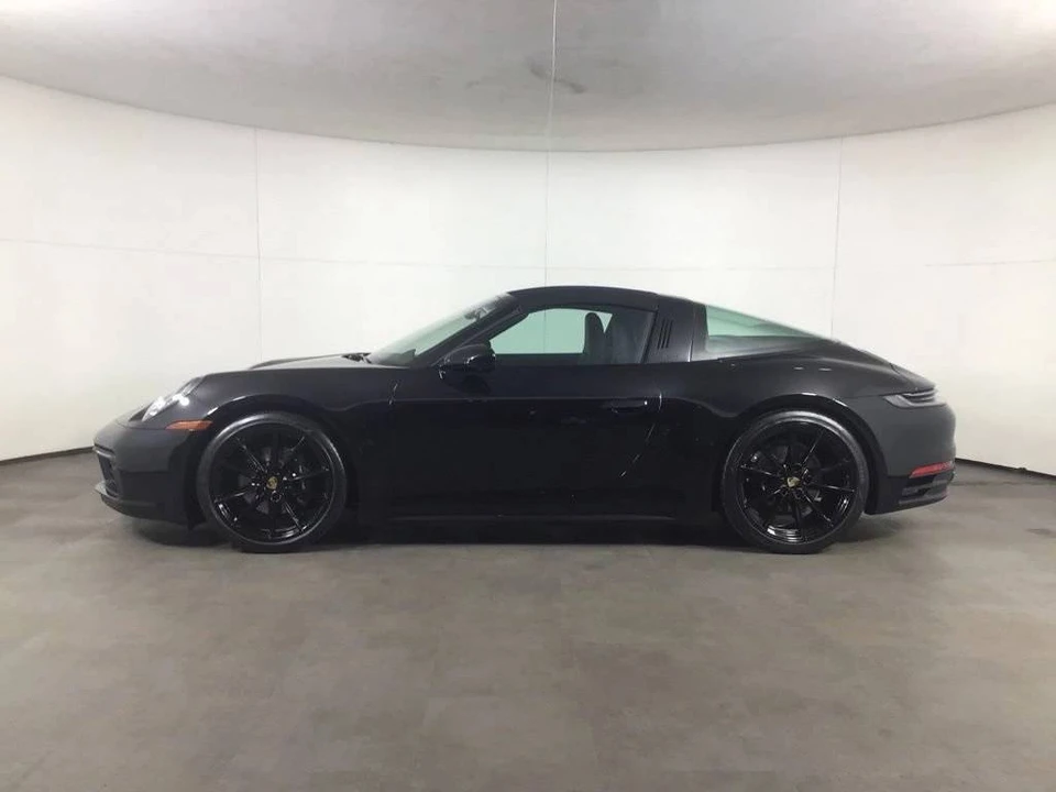 2024 Porsche 992 Targa 4 & 4S - Image 2 of 4
