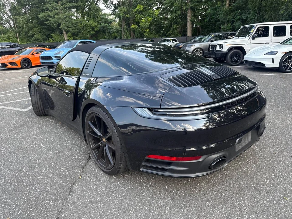2024 Porsche 992 Targa 4 & 4S - Image 4 of 4