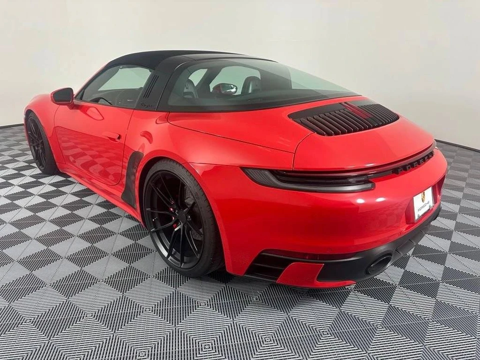 2024 Porsche 992 Targa 4 & 4S - Image 3 of 4