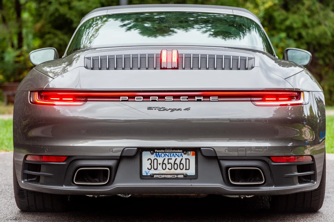 2024 Porsche 992 Targa 4 & 4S - Image 13 of 31