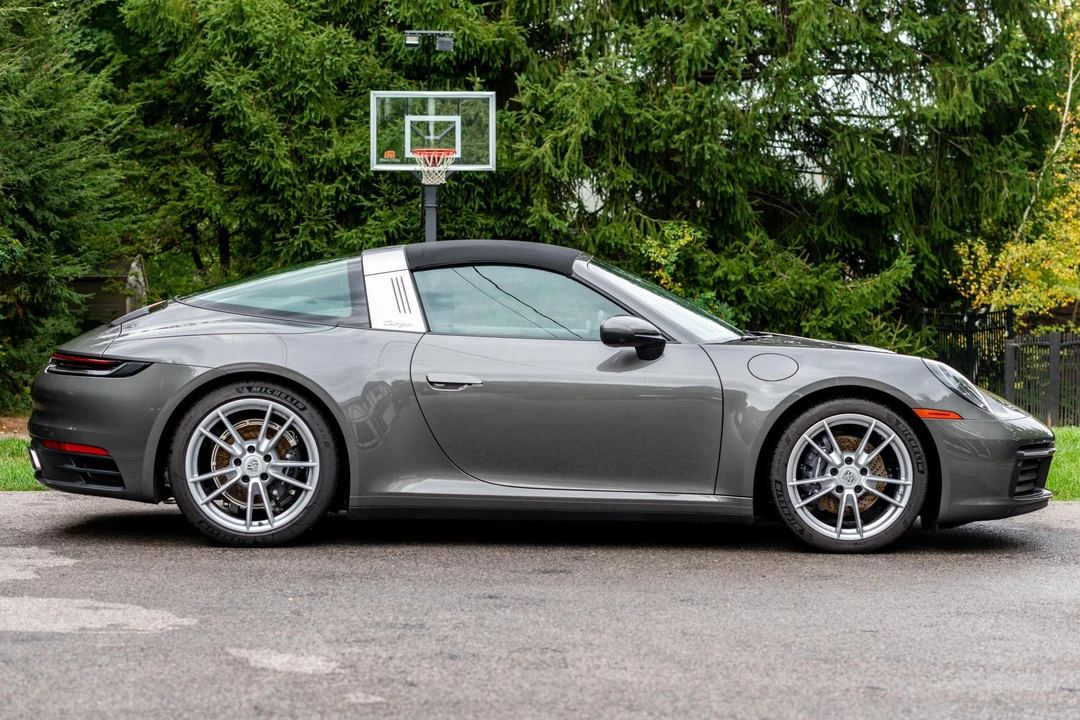 2024 Porsche 992 Targa 4 & 4S - Image 3 of 31