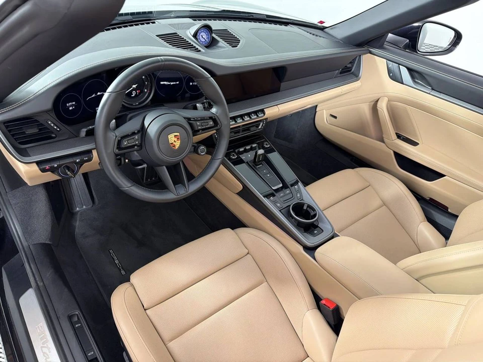 2024 Porsche 992 Targa 4 & 4S - Image 4 of 4