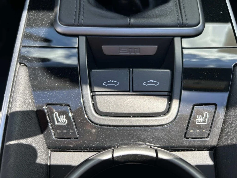 2024 Porsche 992 Targa 4 & 4S - Image 24 of 31