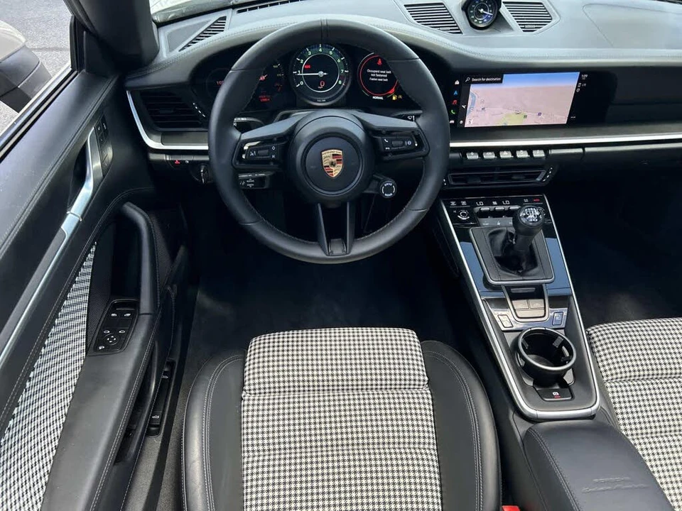 2024 Porsche 992 Targa 4 & 4S - Image 9 of 31