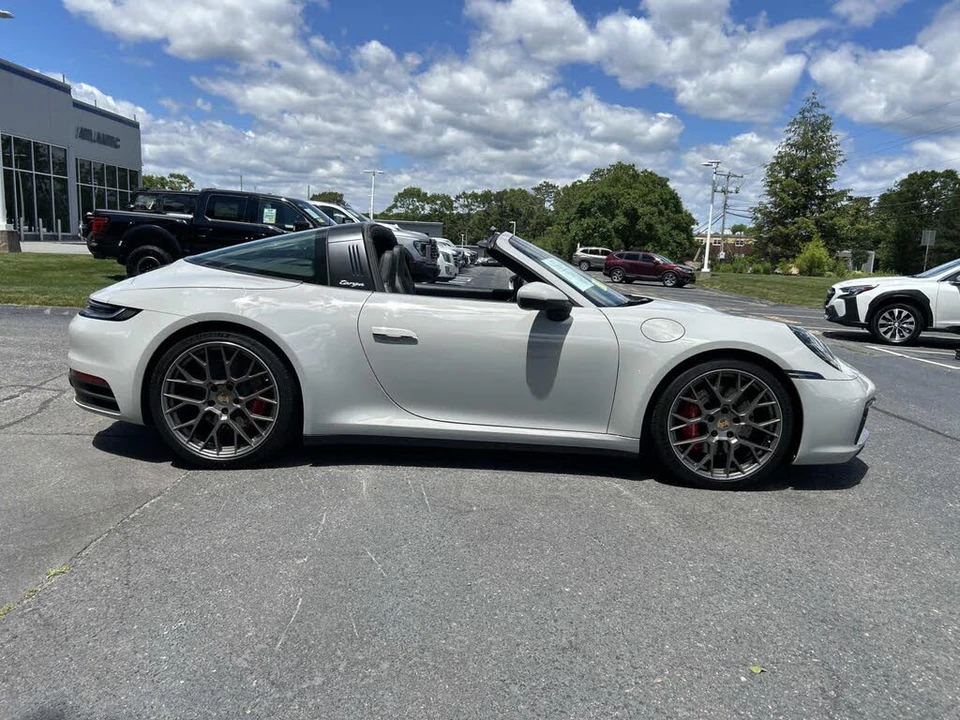 2024 Porsche 992 Targa 4 & 4S - Image 2 of 31