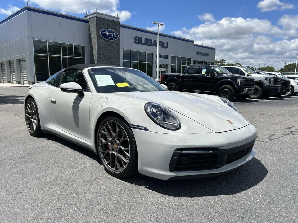 2024 Porsche 992 Targa 4 & 4S - Image 26 of 31