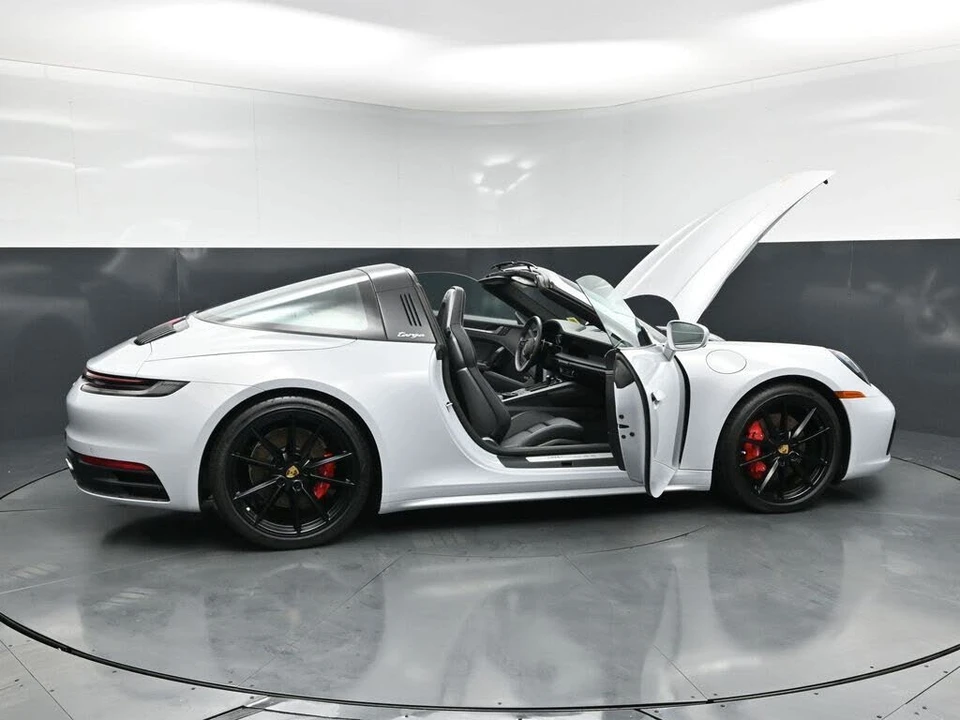 2024 Porsche 992 Targa 4 & 4S - Image 31 of 31