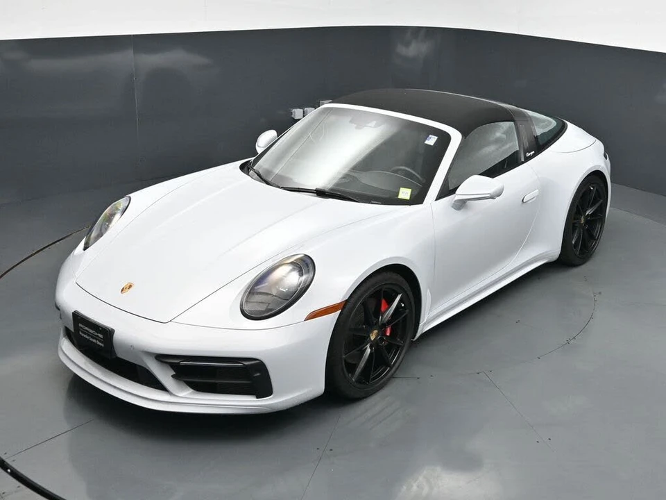 2024 Porsche 992 Targa 4 & 4S - Image 12 of 31