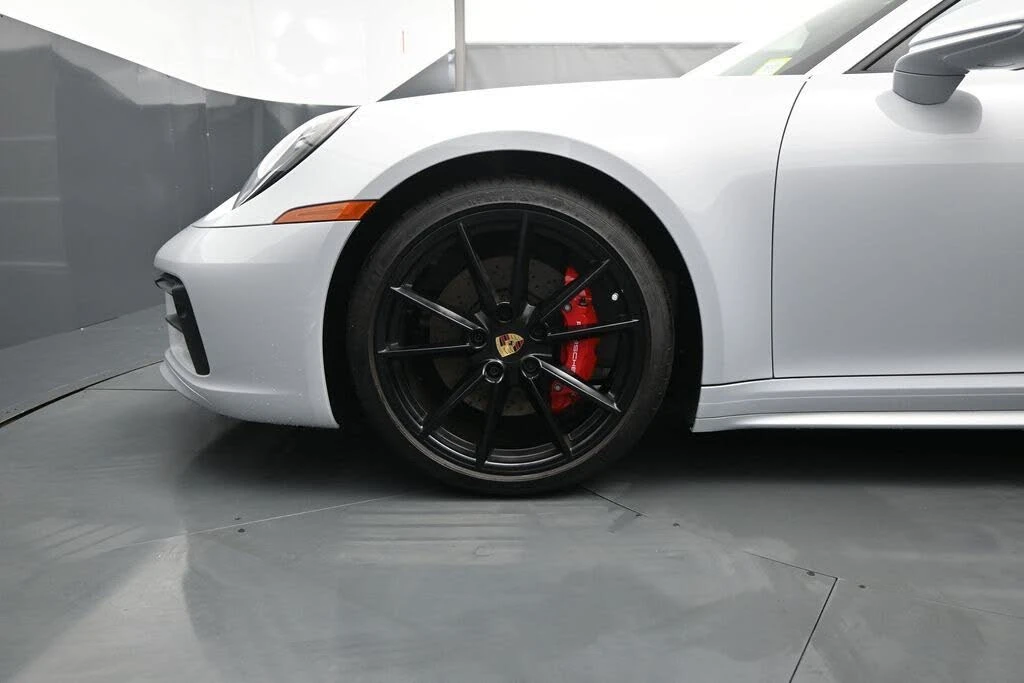 2024 Porsche 992 Targa 4 & 4S - Image 6 of 31