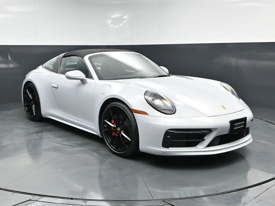 2024 Porsche 992 Targa 4 & 4S - Image 10 of 31