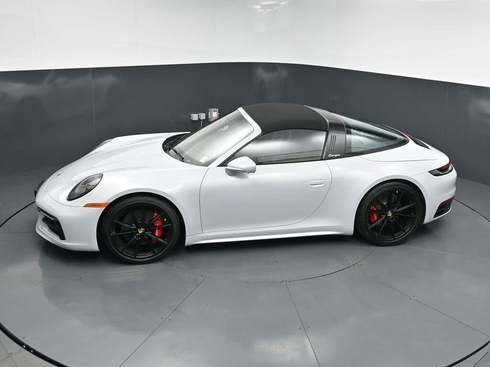 2024 Porsche 992 Targa 4 & 4S - Image 13 of 31