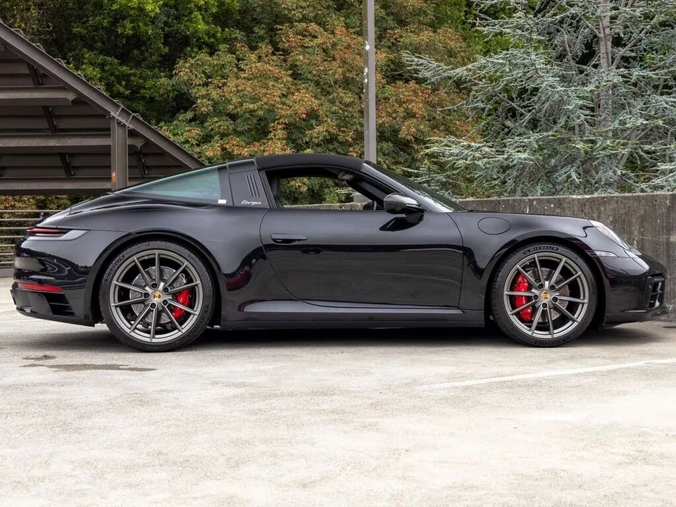 2024 Porsche 992 Targa 4 & 4S - Image 11 of 31