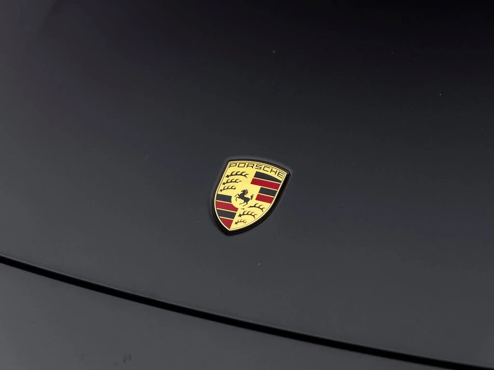 2024 Porsche 992 Targa 4 & 4S - Image 16 of 31