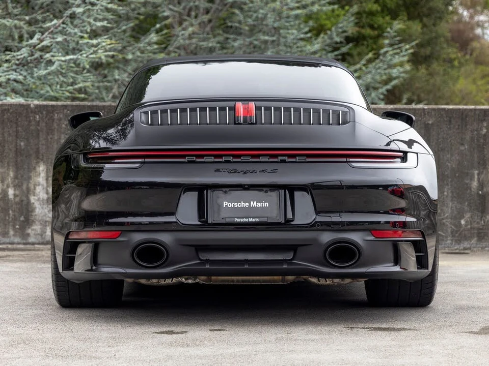 2024 Porsche 992 Targa 4 & 4S - Image 10 of 31