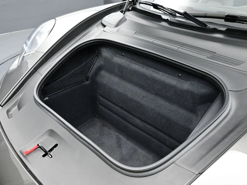 2024 Porsche 992 Targa 4 & 4S - Image 16 of 29
