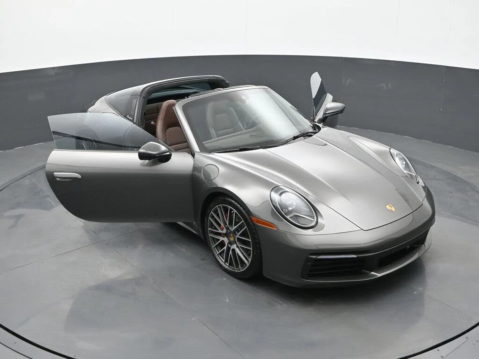 2024 Porsche 992 Targa 4 & 4S - Image 28 of 29