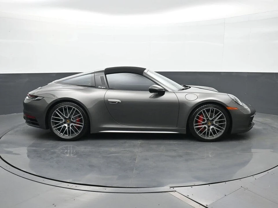 2024 Porsche 992 Targa 4 & 4S - Image 19 of 29