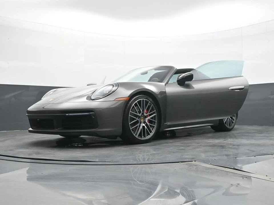 2024 Porsche 992 Targa 4 & 4S - Image 26 of 29