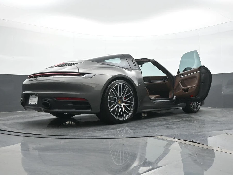 2024 Porsche 992 Targa 4 & 4S - Image 22 of 29