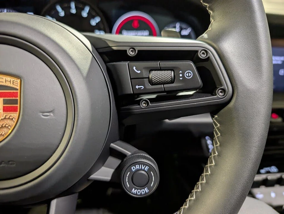 2024 Porsche 992 Targa 4 & 4S - Image 31 of 31