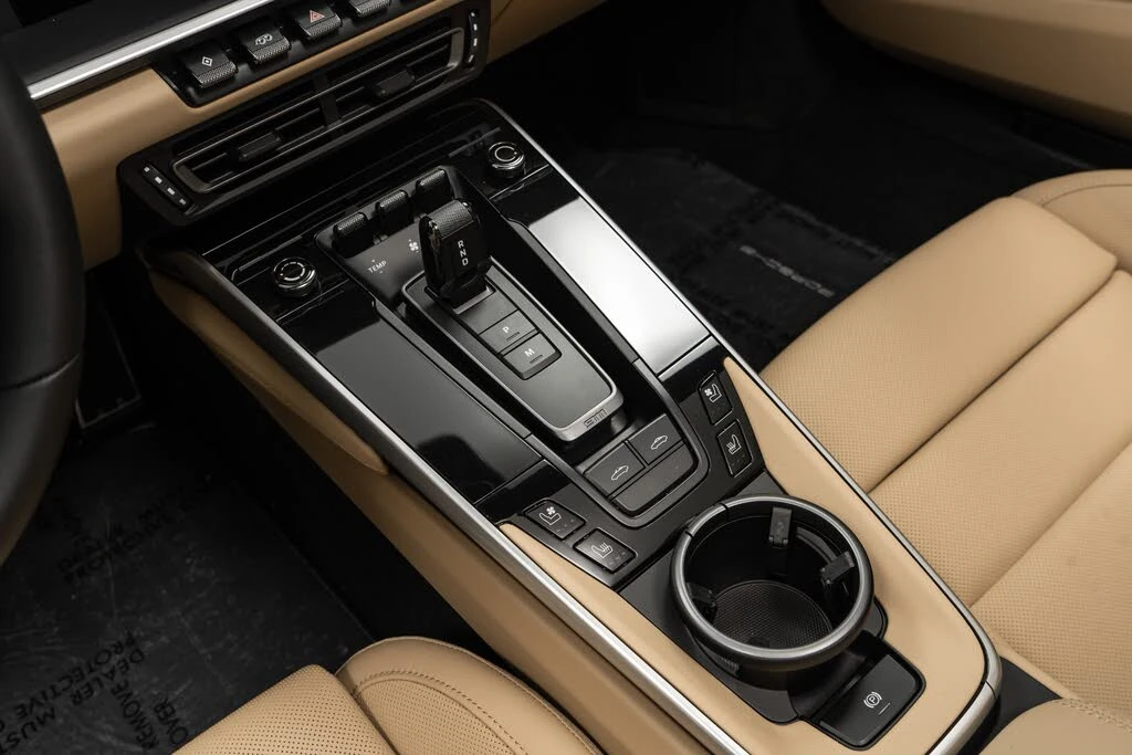 2024 Porsche 992 Targa 4 & 4S - Image 27 of 31