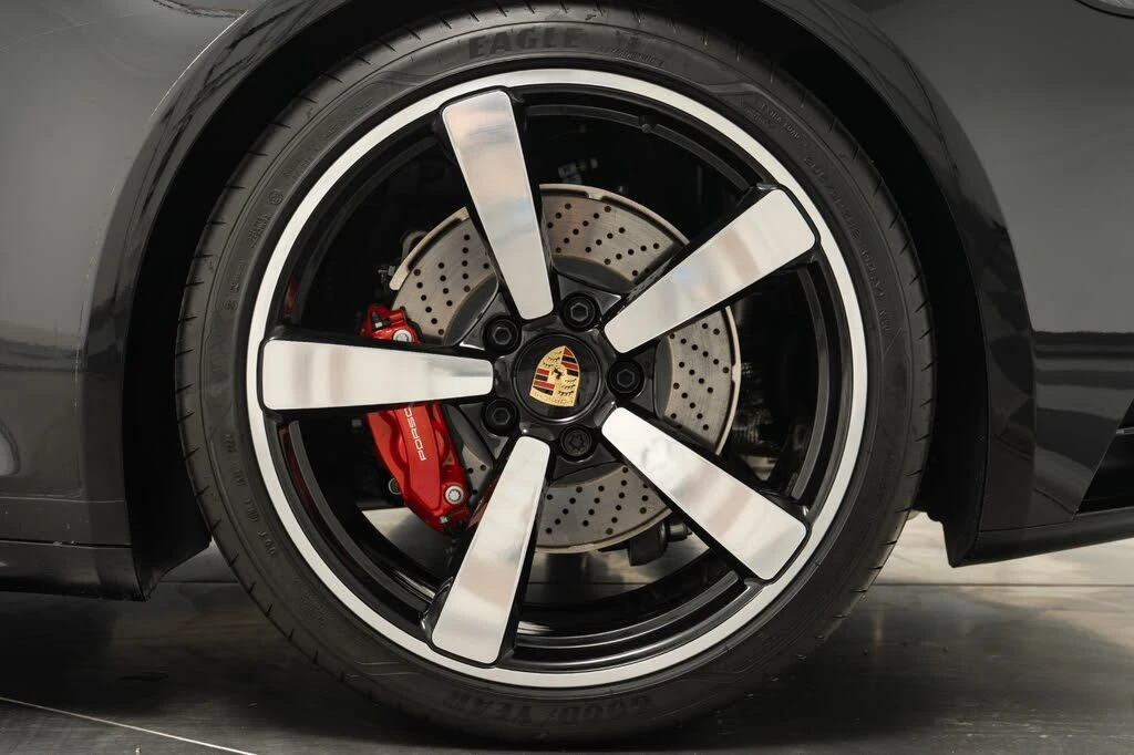 2024 Porsche 992 Targa 4 & 4S - Image 11 of 31