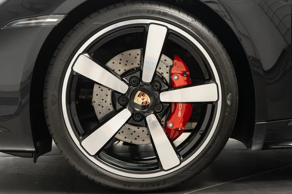 2024 Porsche 992 Targa 4 & 4S - Image 10 of 31