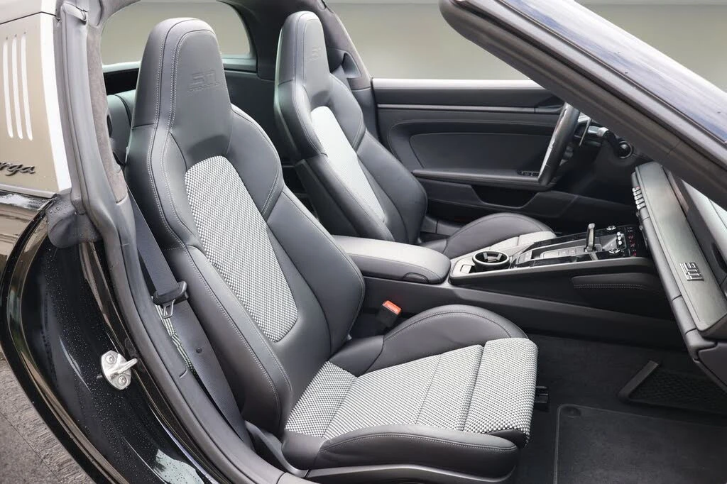 2024 Porsche 992 Targa 4 & 4S - Image 16 of 28