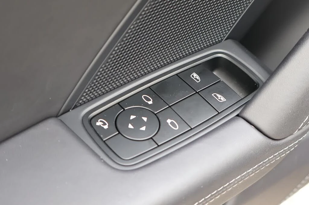 2024 Porsche 992 Targa 4 & 4S - Image 12 of 28