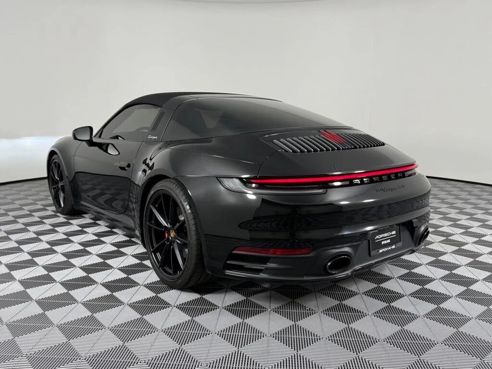 2024 Porsche 992 Targa 4 & 4S - Image 3 of 7