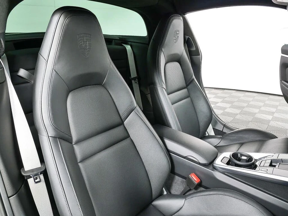 2024 Porsche 992 Targa 4 & 4S - Image 22 of 31