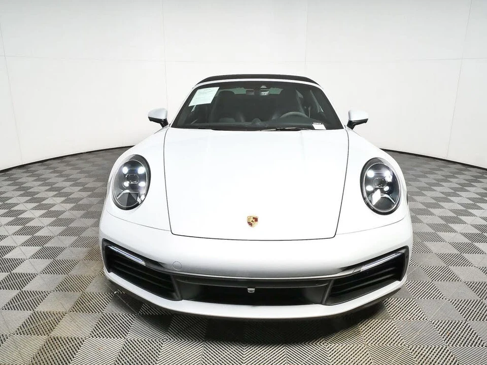2024 Porsche 992 Targa 4 & 4S - Image 31 of 31