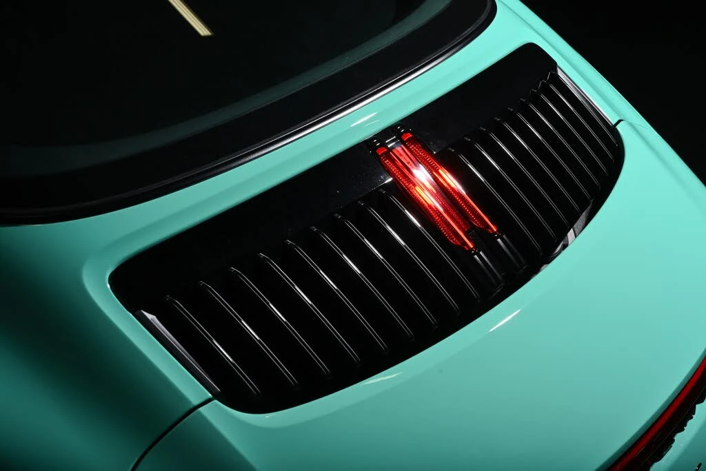2024 Porsche 992 Targa 4 & 4S - Image 28 of 31