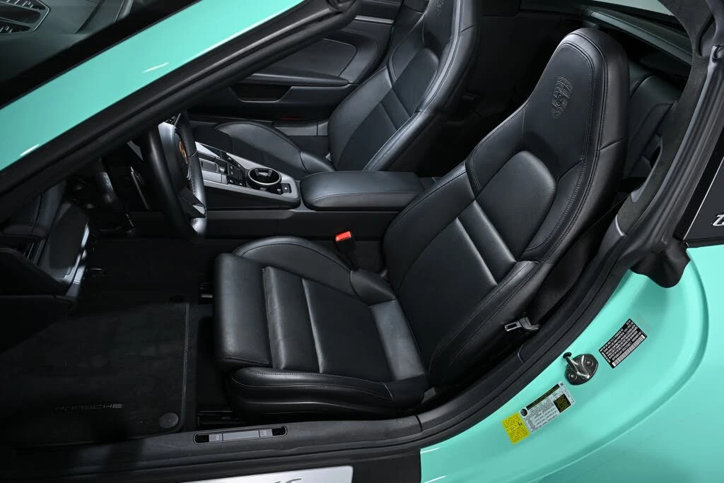 2024 Porsche 992 Targa 4 & 4S - Image 6 of 31