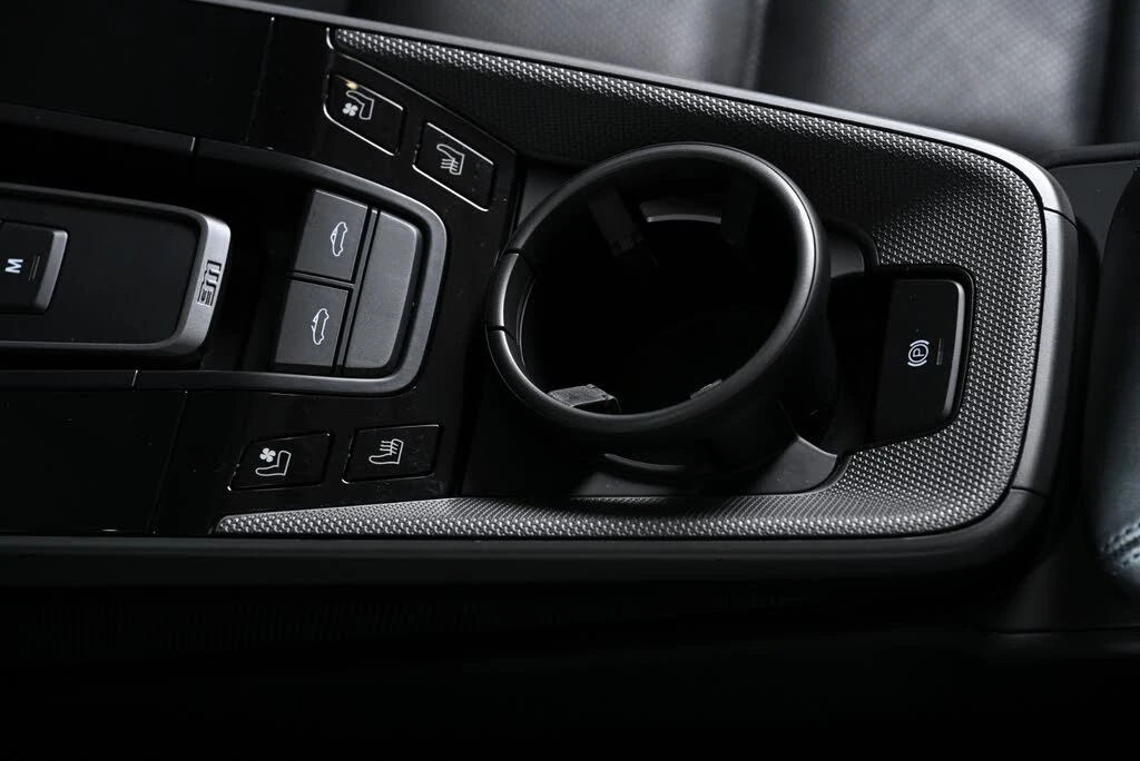 2024 Porsche 992 Targa 4 & 4S - Image 17 of 31