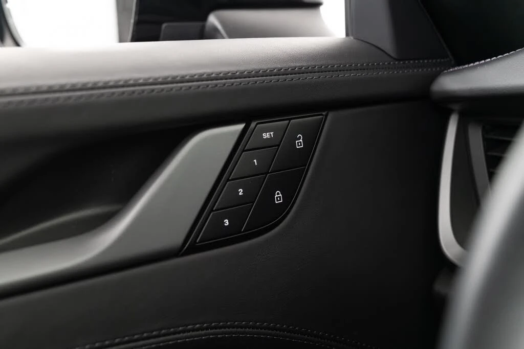 2024 Porsche 992 Targa 4 & 4S - Image 22 of 31
