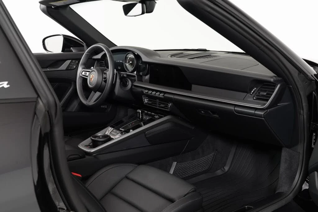 2024 Porsche 992 Targa 4 & 4S - Image 8 of 31