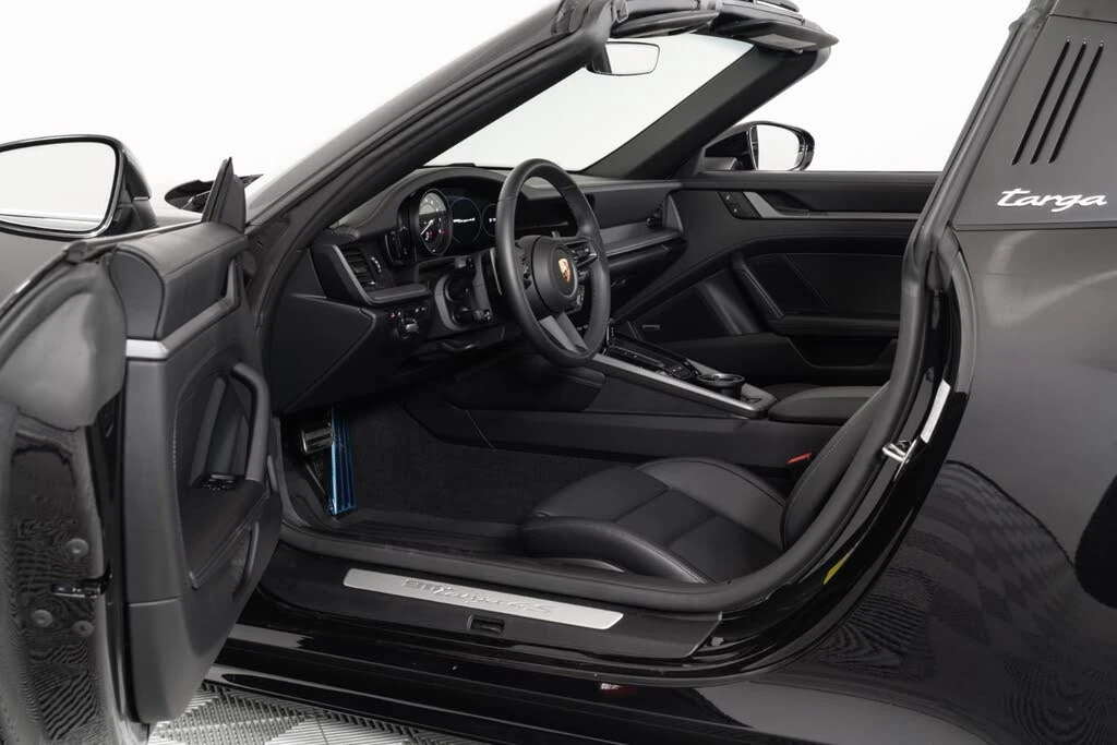 2024 Porsche 992 Targa 4 & 4S - Image 5 of 31