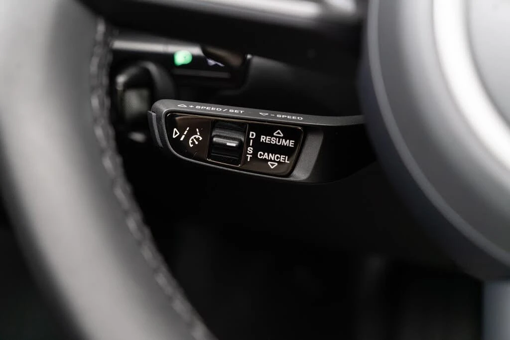 2024 Porsche 992 Targa 4 & 4S - Image 28 of 31