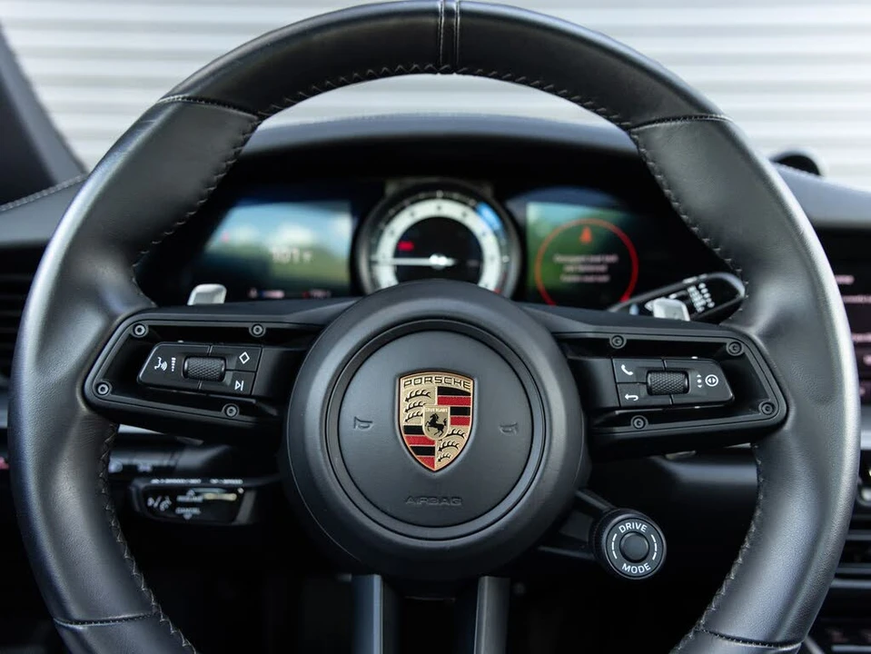 2024 Porsche 992 Targa 4 & 4S - Image 15 of 31