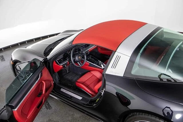 2024 Porsche 992 Targa 4 & 4S - Image 25 of 30