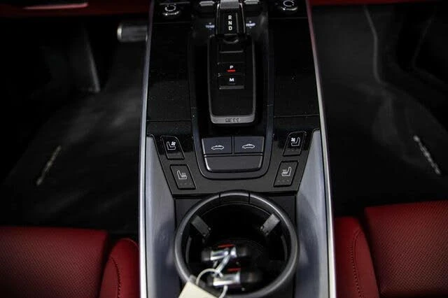 2024 Porsche 992 Targa 4 & 4S - Image 20 of 30