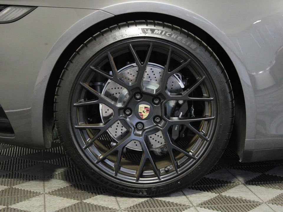 2024 Porsche 992 Targa 4 & 4S - Image 20 of 31