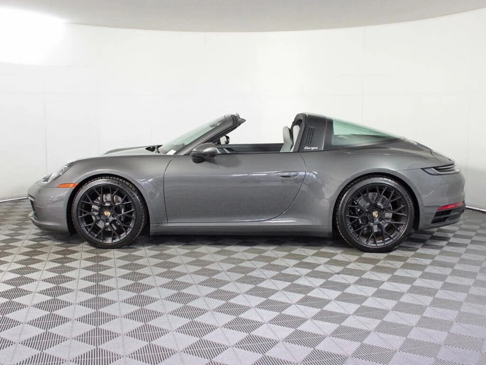 2024 Porsche 992 Targa 4 & 4S - Image 2 of 31