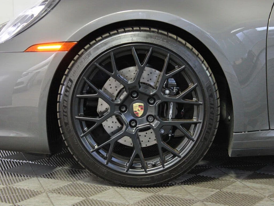 2024 Porsche 992 Targa 4 & 4S - Image 18 of 31