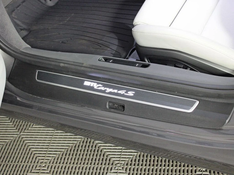 2024 Porsche 992 Targa 4 & 4S - Image 25 of 31