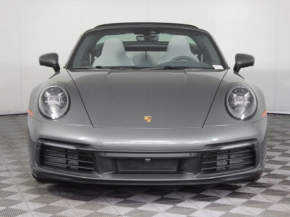 2024 Porsche 992 Targa 4 & 4S - Image 10 of 31