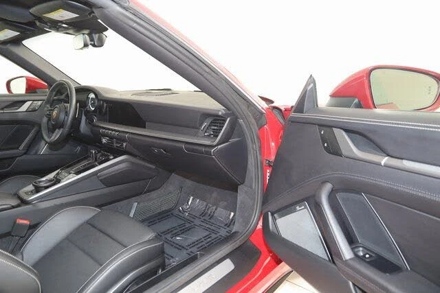 2024 Porsche 992 Targa 4 & 4S - Image 24 of 31