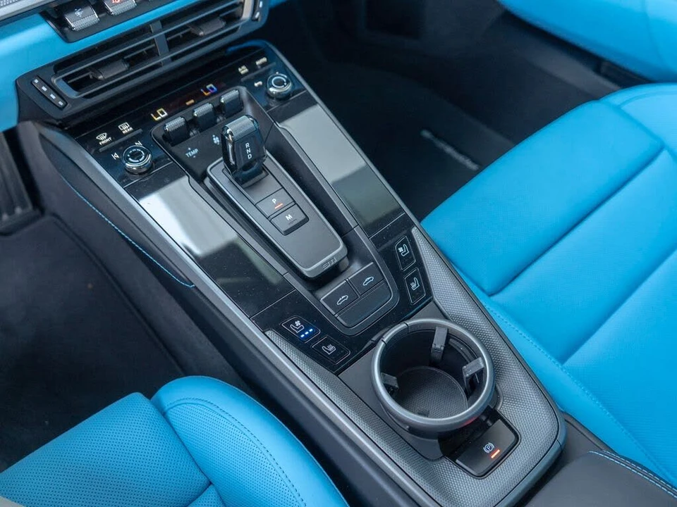 2024 Porsche 992 Targa 4 & 4S - Image 26 of 31