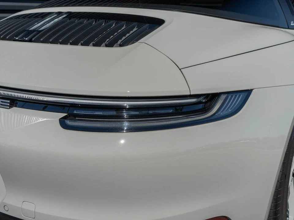 2024 Porsche 992 Targa 4 & 4S - Image 14 of 31